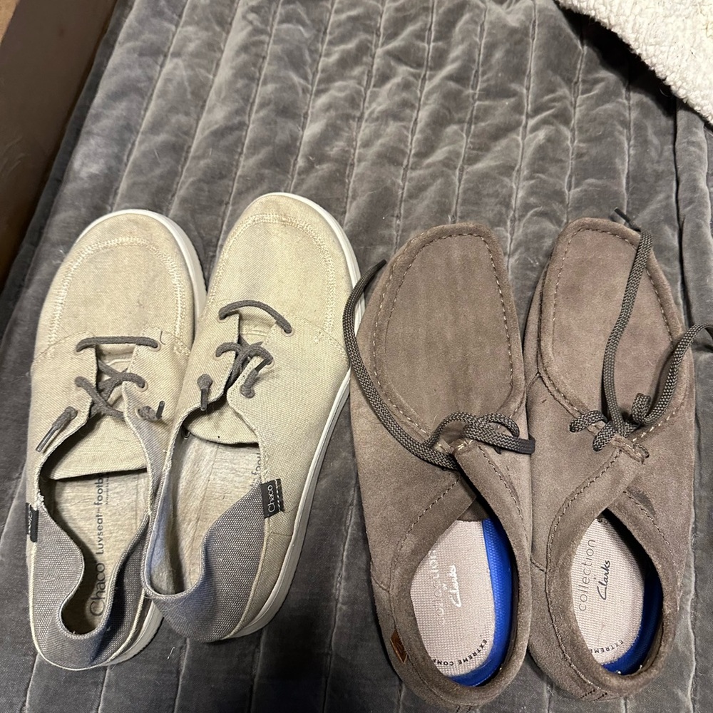 Men’s Clarks & Chacos Cream and Brown Sneakers